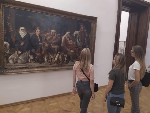 Czwartkowe popołudnie spędziłyśmy w National Art Gallery w Sofii, zwiedzając bułgarskie dzieła sztuki od epoki średniowiecza po współczesne dzieła.